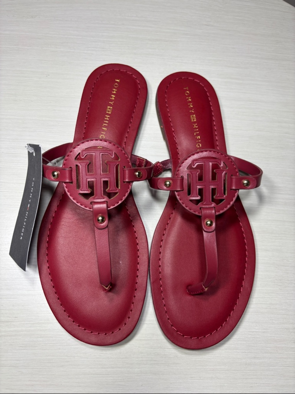 Tommy Hilfiger Red Litzy Flat Sandals - Logo T-Strap Thong Size 7 NWT (No Box)